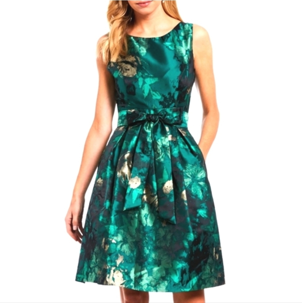 Nwt Jessica Howard Emerald Green Retro Inspired Jacquard Floral Cocktail Dress